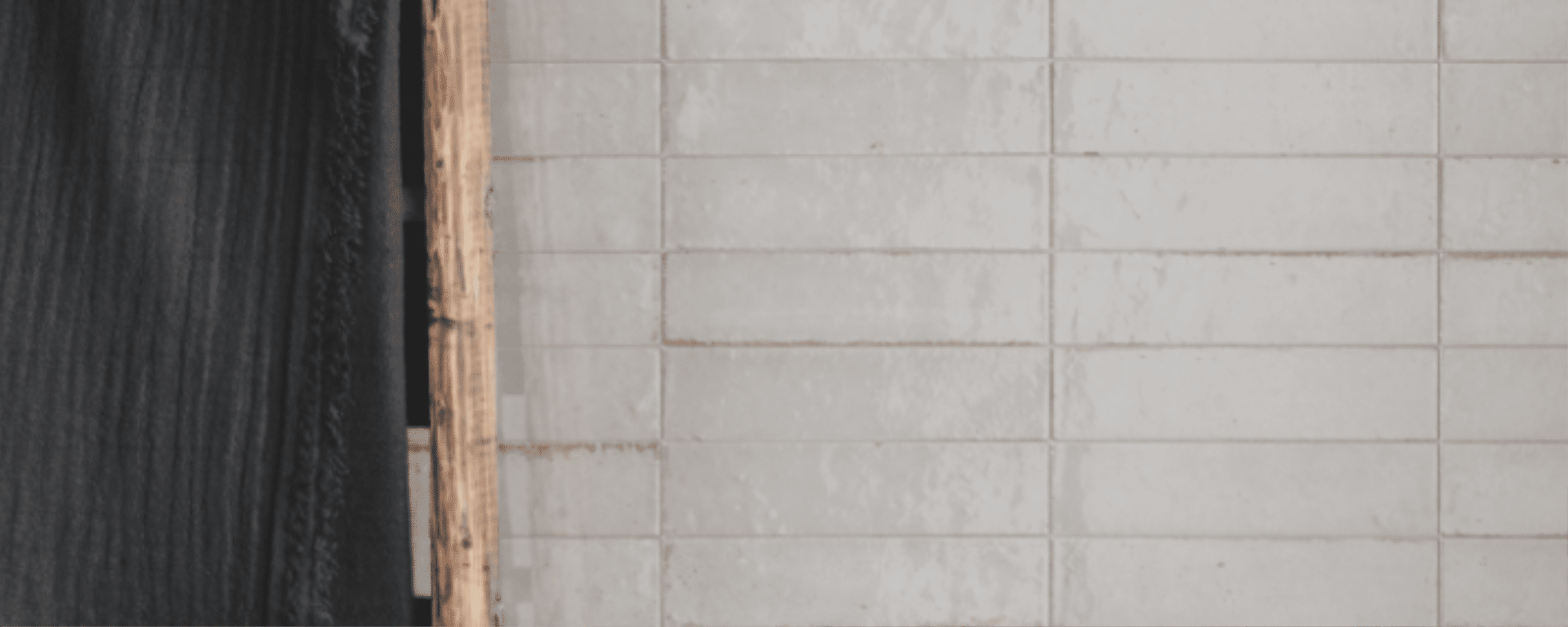 chalk white wall tiles in the bathroom
